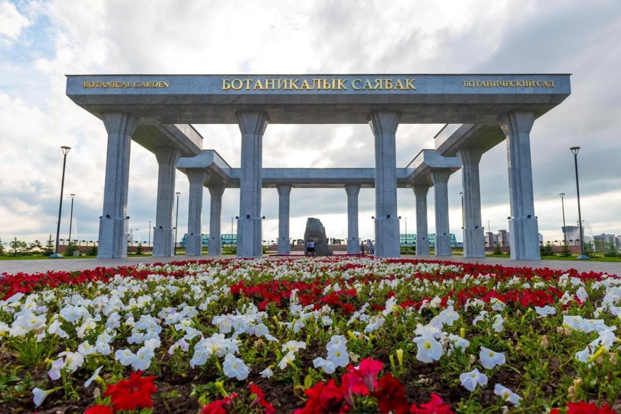 Уютная Квартира На Expo-Smart Замок Astana Exterior foto