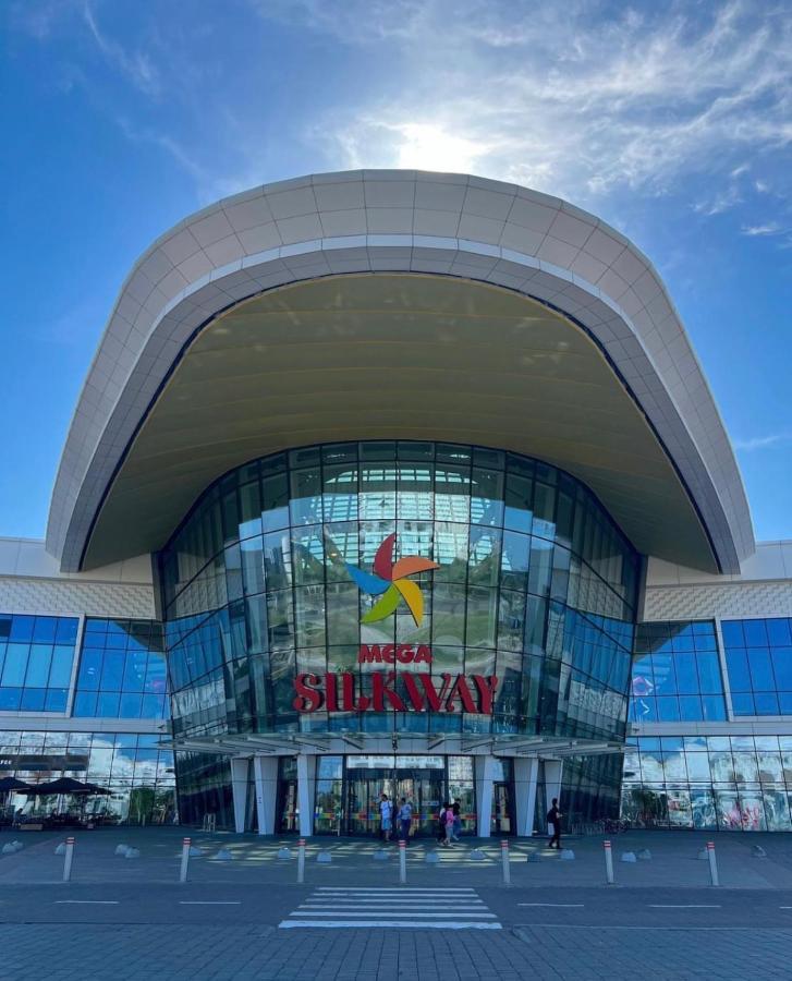 Уютная Квартира На Expo-Smart Замок Astana Exterior foto